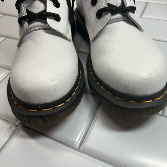Dr/Doc Martens 1460 SMOOTH LEATHER LACE UP BOOTS US 7 White - Picture 7 of 14